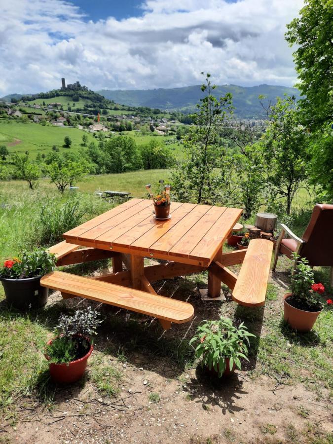 Les Coteaux De Planeze, Maison Et Jardin Dans Le Lot! Chambres Chez L'Habitant! Belmont-Bretenoux Екстер'єр фото