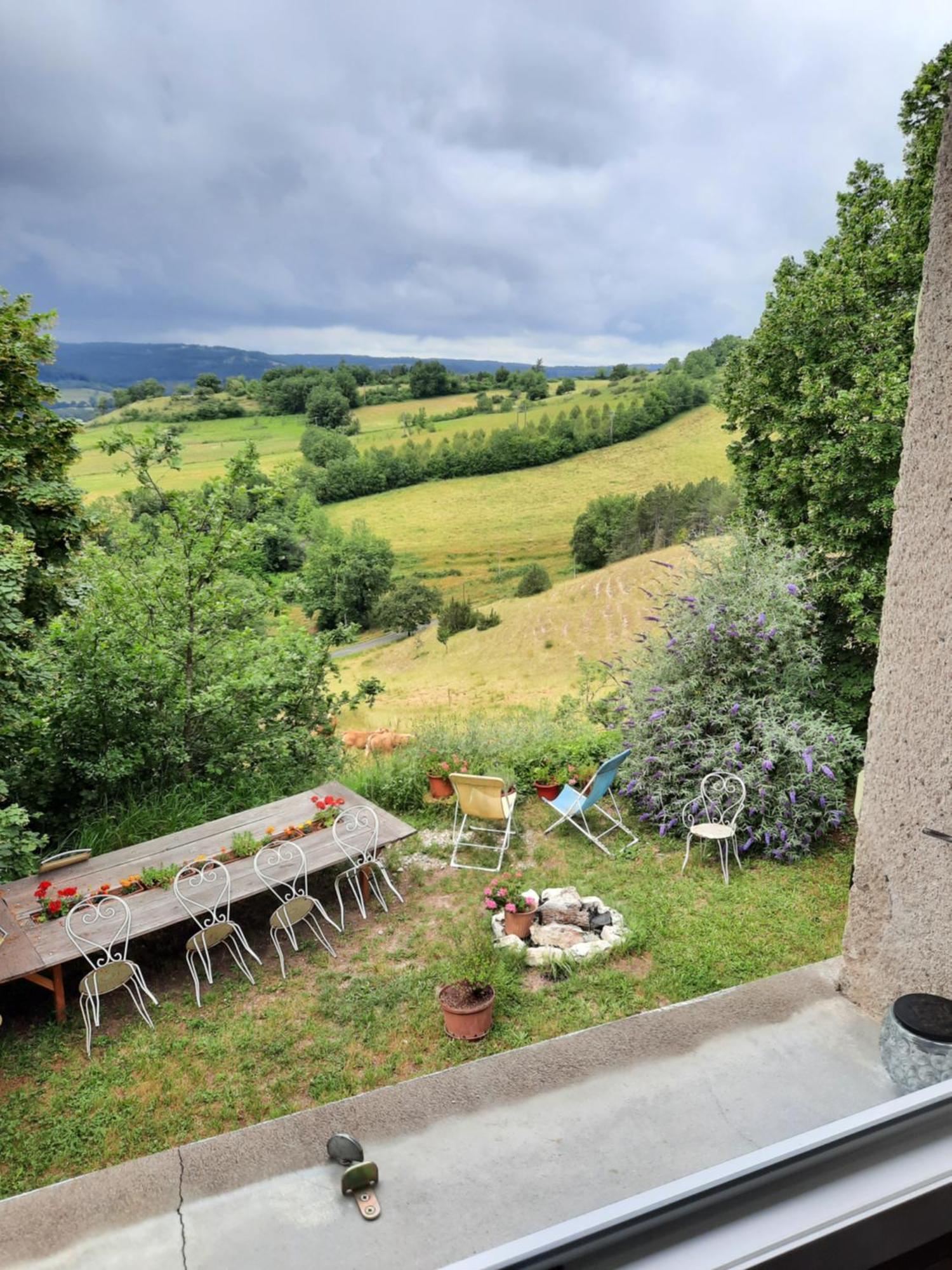 Les Coteaux De Planeze, Maison Et Jardin Dans Le Lot! Chambres Chez L'Habitant! Belmont-Bretenoux Номер фото